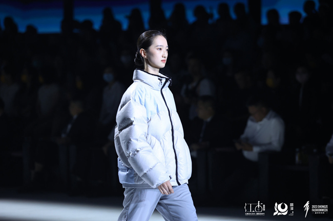 传递环保理念 “NEWEAR EXPLORE”兴丰强·皑力运动防寒发布 #2023盛泽时尚周