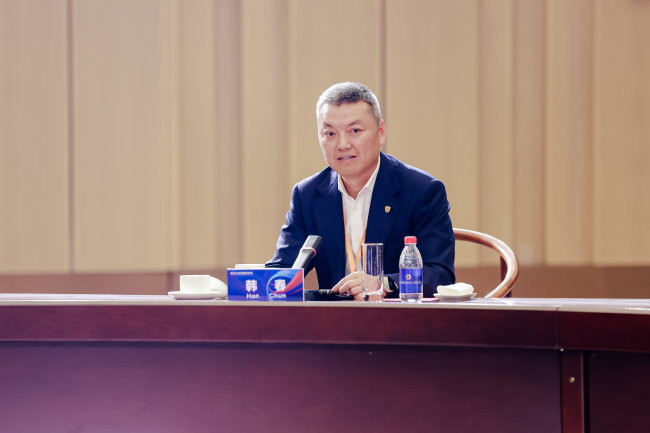 共谋全球纺织产业新格局!2025知名企业家圆桌会议柯桥召开