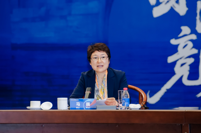 共谋全球纺织产业新格局!2025知名企业家圆桌会议柯桥召开