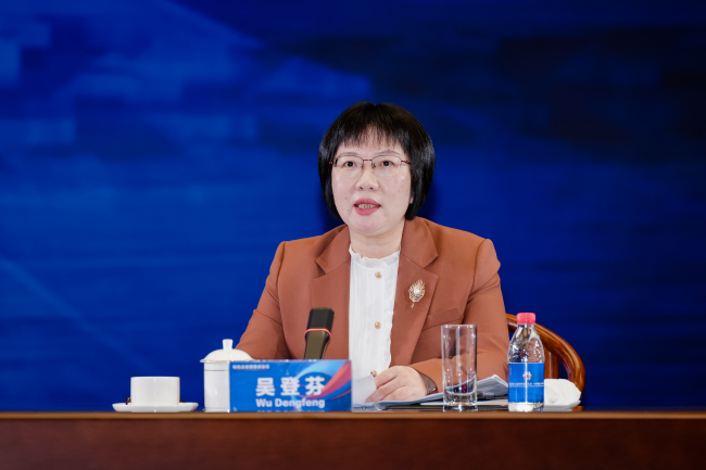 共谋全球纺织产业新格局!2025知名企业家圆桌会议柯桥召开